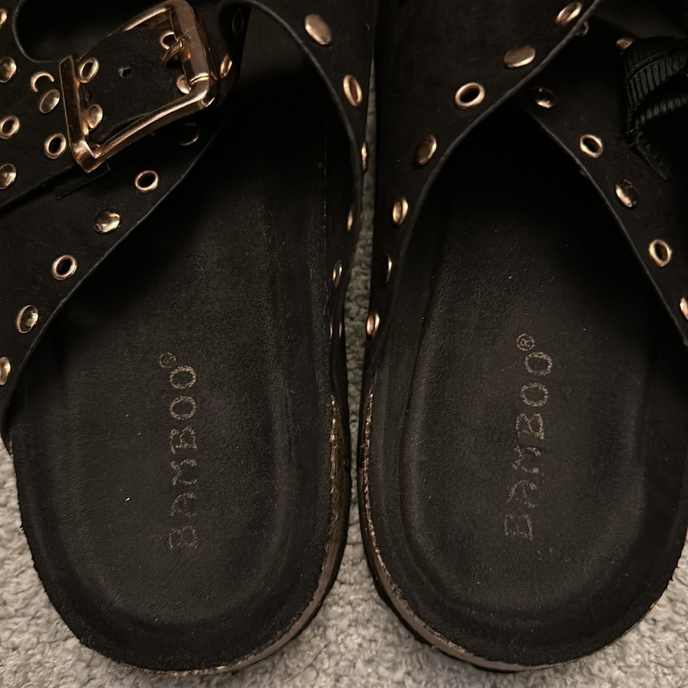 Bamboo Studded Slides, Sz 6 - Picture 5 of 6